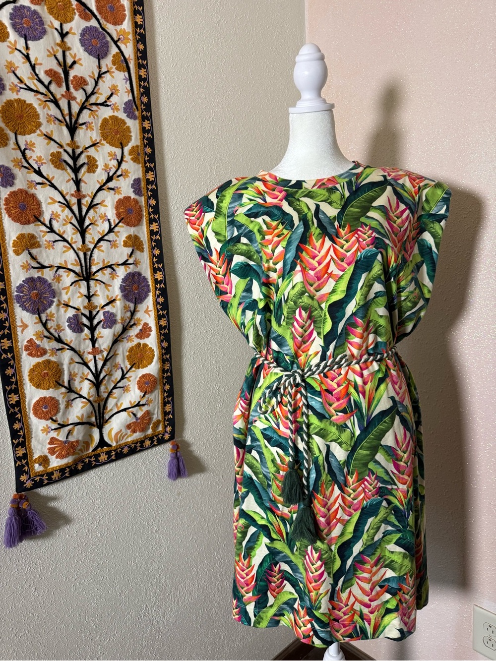 FARM Rio Green Multi Tropical Midi Dress with Tie-Waist - Picture 2 of 12